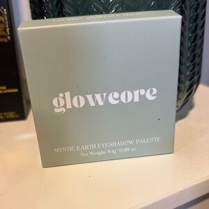 Mystic Earth Eyeshadow Palette - Green